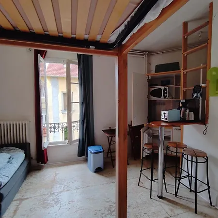 Mini Immeuble En Entier Avec Jardin Cote Parc * Vichy